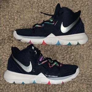 Nike Kyrie 5’s